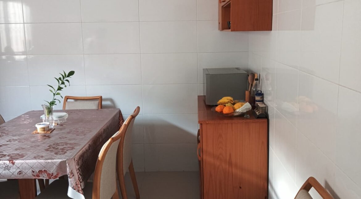 76aec94b-b657-4c21-b69a-c3e6dc10b90a