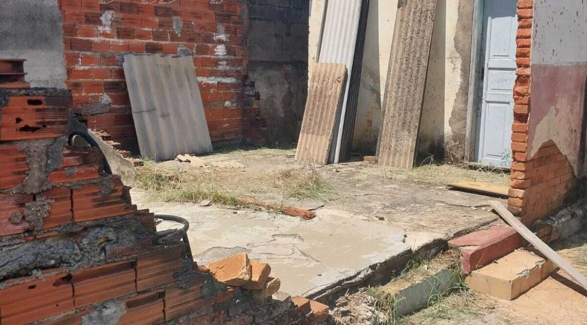 cf5b075a-1abd-465a-b946-57a123553079