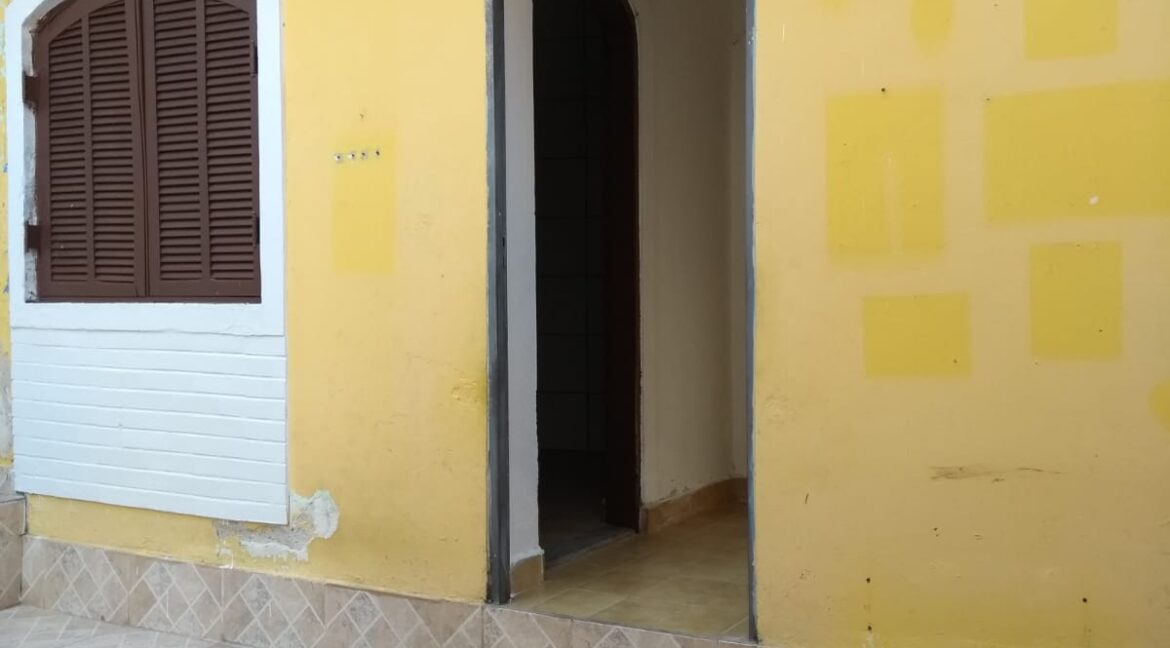 79b25340-f347-4c6d-b7de-5119de1811bb