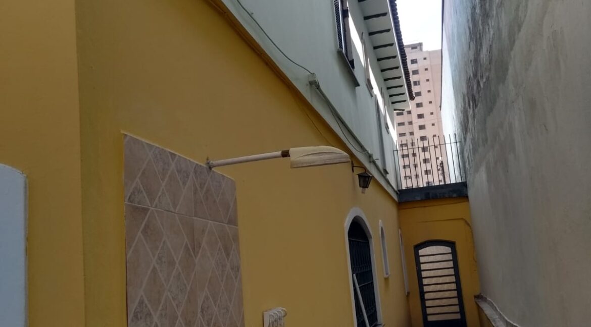 c38f79d3-33cd-472b-94f8-c9c5feef2a70